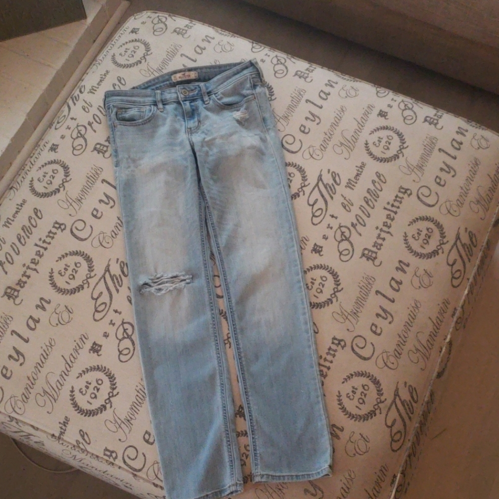 Hollister jeans